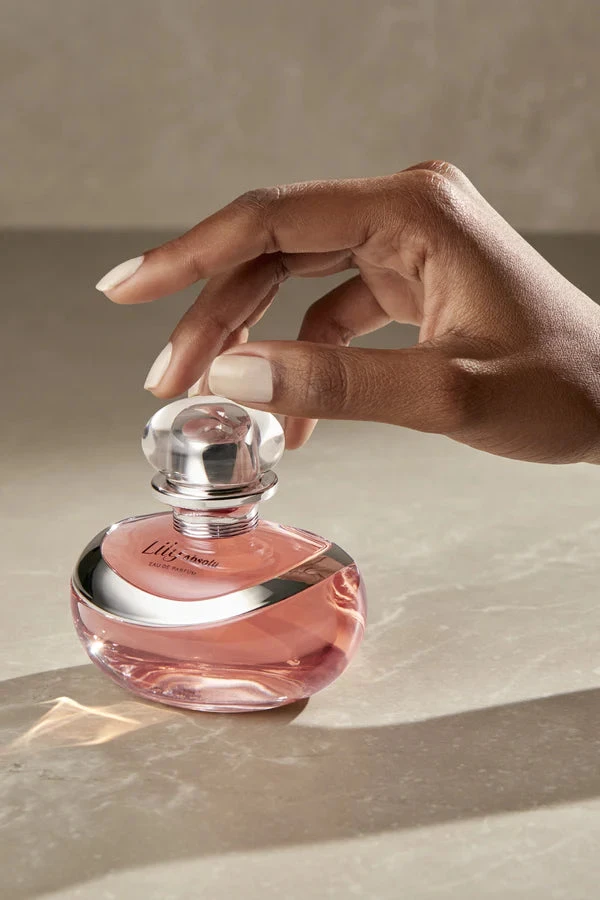 Lily unique eau de parfum