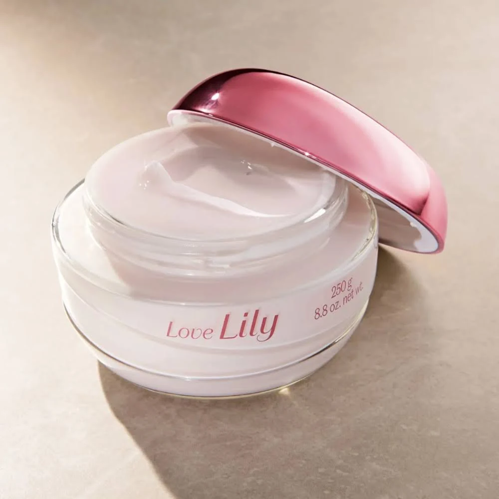 Lily | Crème hydratante satinée Love Lily, 250 g